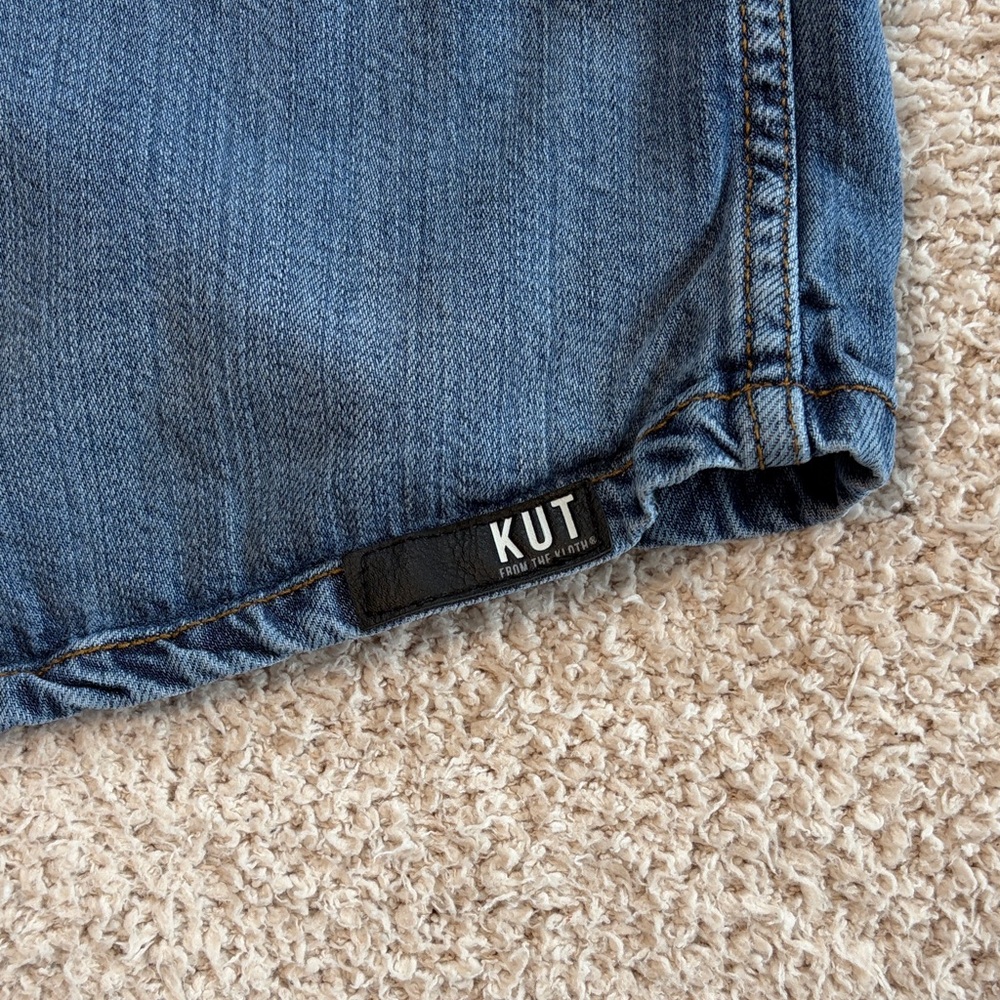 Kut from the Kloth Distressed Lightweight Llysa Jean Jacket - Picture 6 of 6